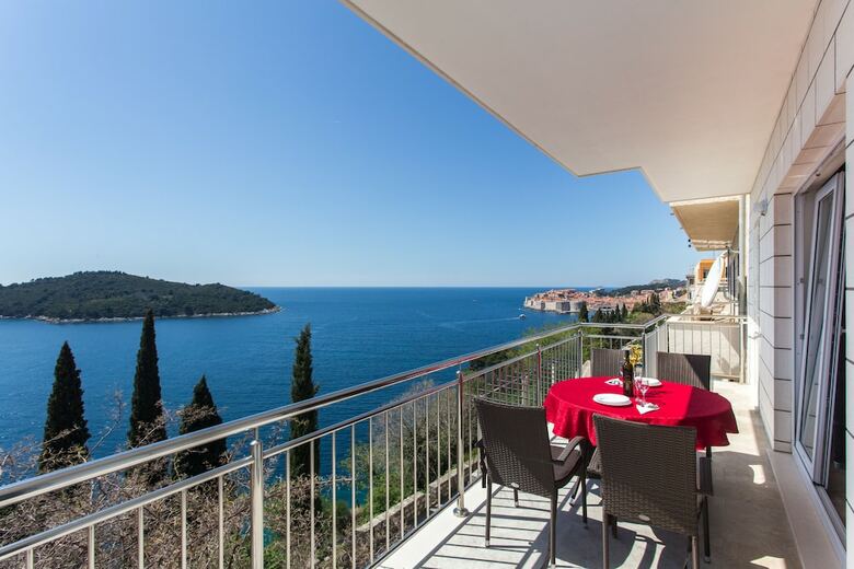 Apartments Villa Ari