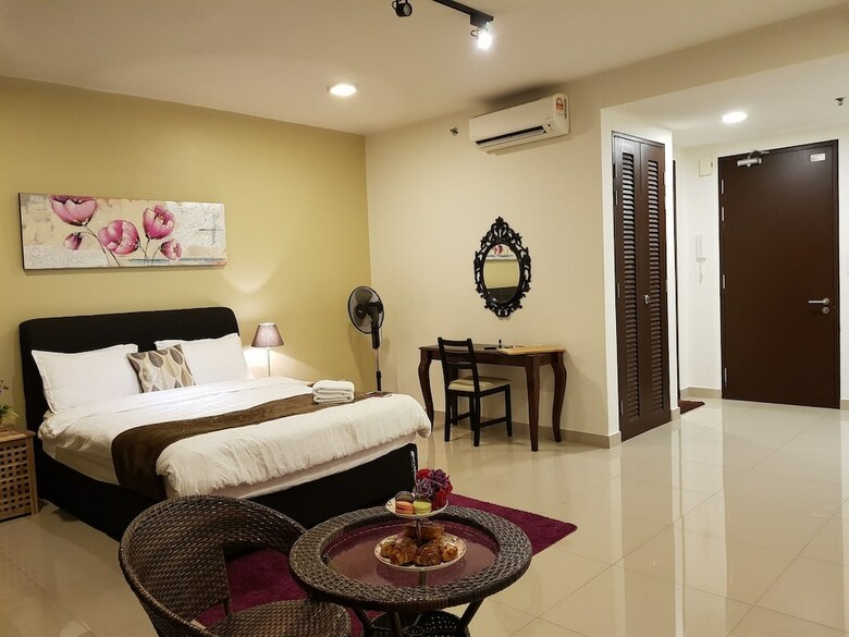 Apartamentos Euzmo Residences At Trefoil