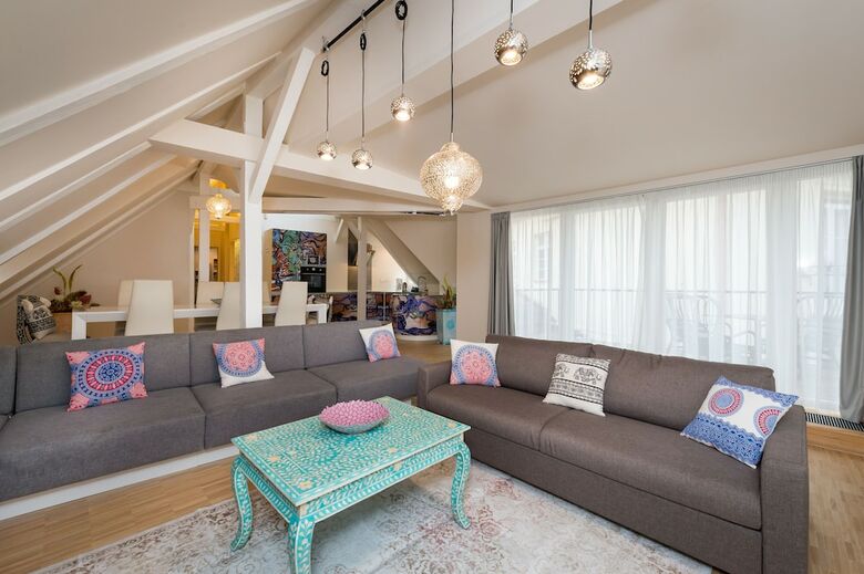 Empirent Design Apartments