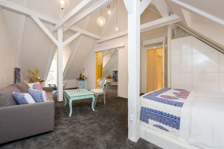 Empirent Design Apartments