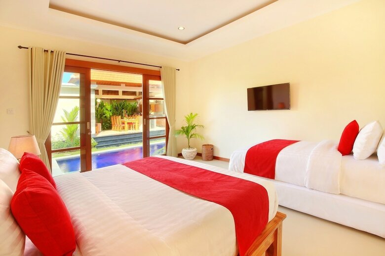 Nicola Villa Seminyak Beachside