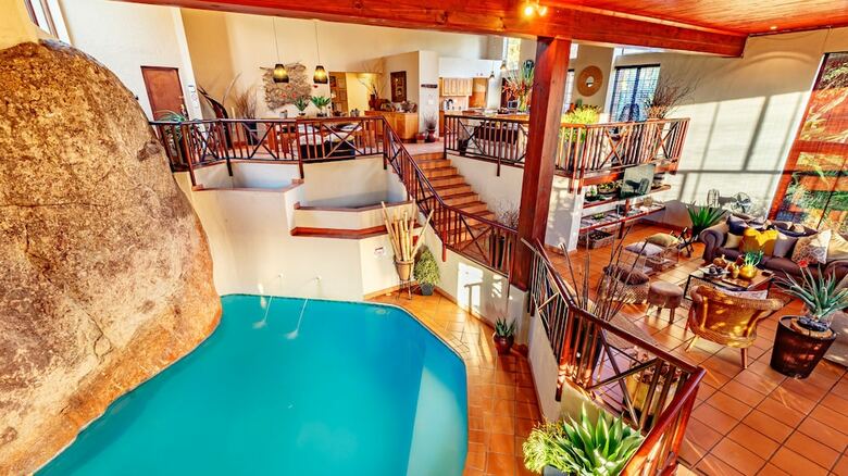 Posada Ulwazi Rock Lodge