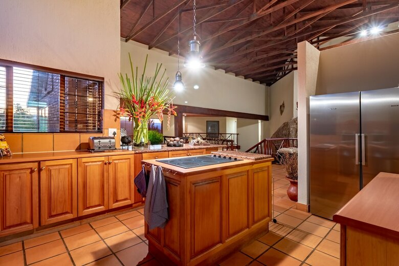 Posada Ulwazi Rock Lodge