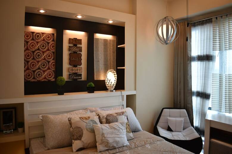 Stunning Eastwood Condo Suite