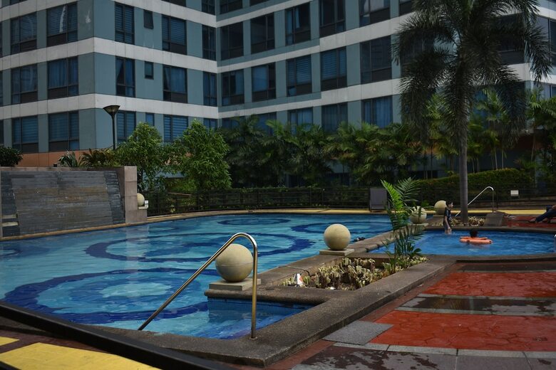 Stunning Eastwood Condo Suite