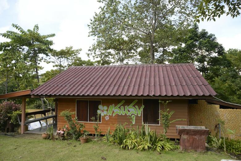 Hotel Phuzai Kaew Resort