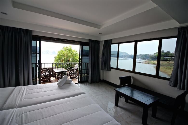 Hotel Pornpailin Riverside Resort