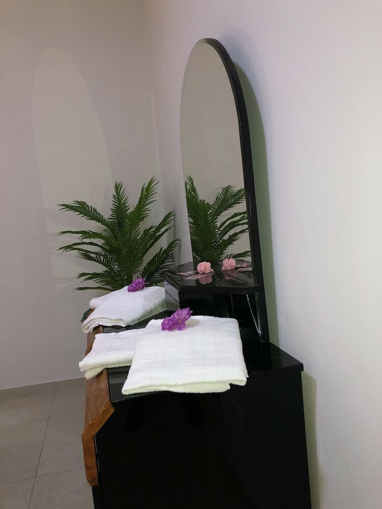Vol� Club Bed & Breakfast