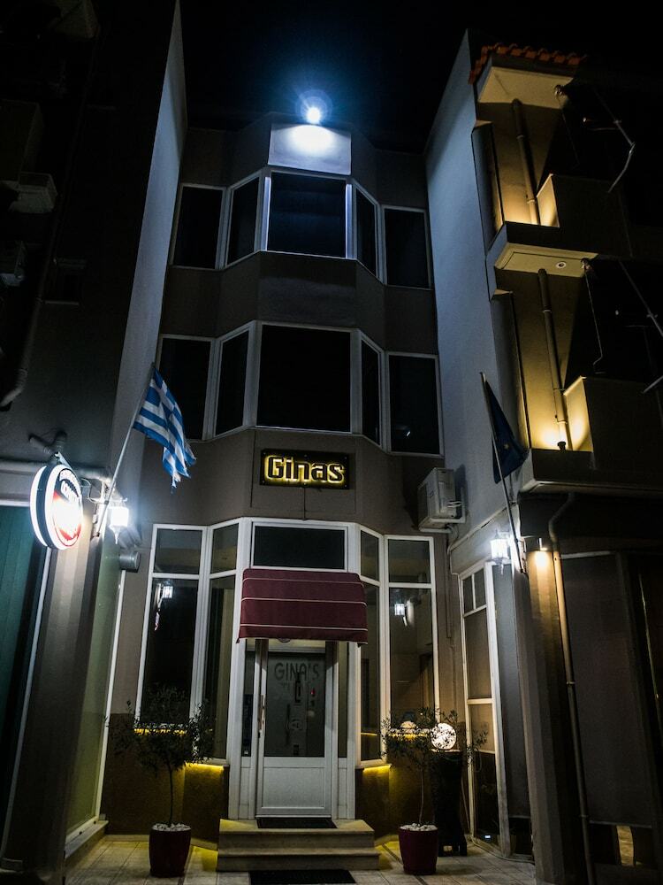 Hotel Gina Studios