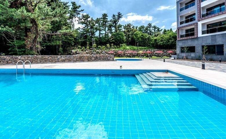 Jnb Family Hotel