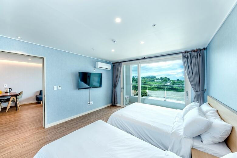 Jnb Family Hotel