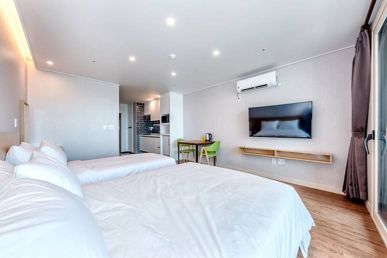 Jnb Family Hotel