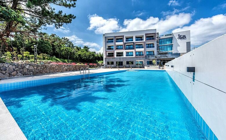 Jnb Family Hotel