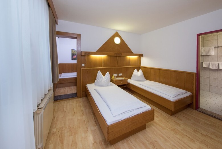 Hotel Toni