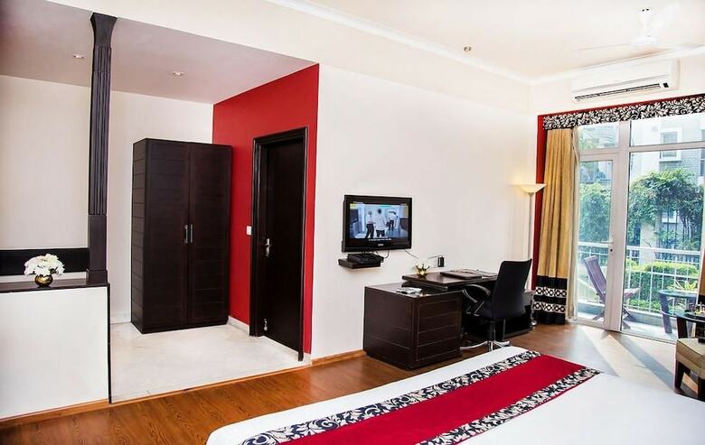 Hotel Sumedha Premium
