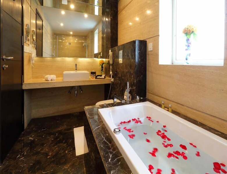 Hotel Sumedha Premium