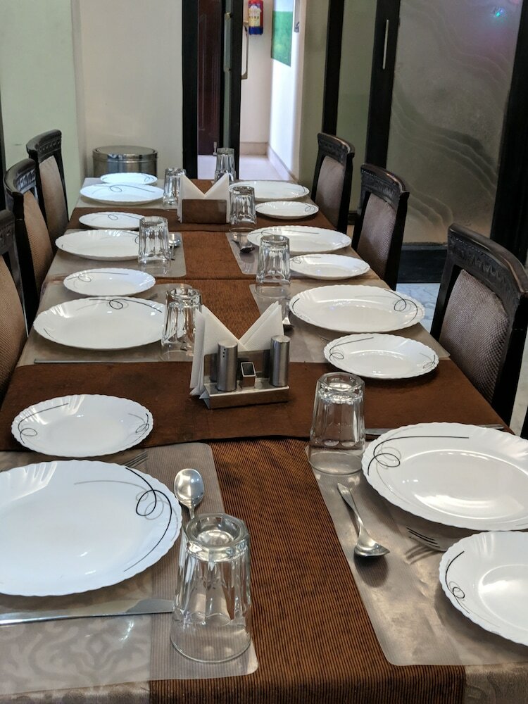 Hotel Sumedha Premium