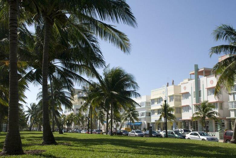 Avalon Hotel