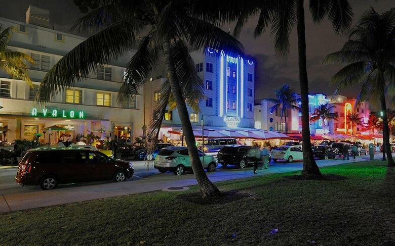 Avalon Hotel