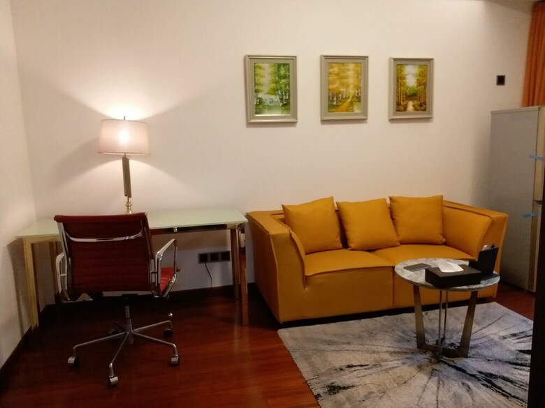 Shengang Apartment North Raiway
