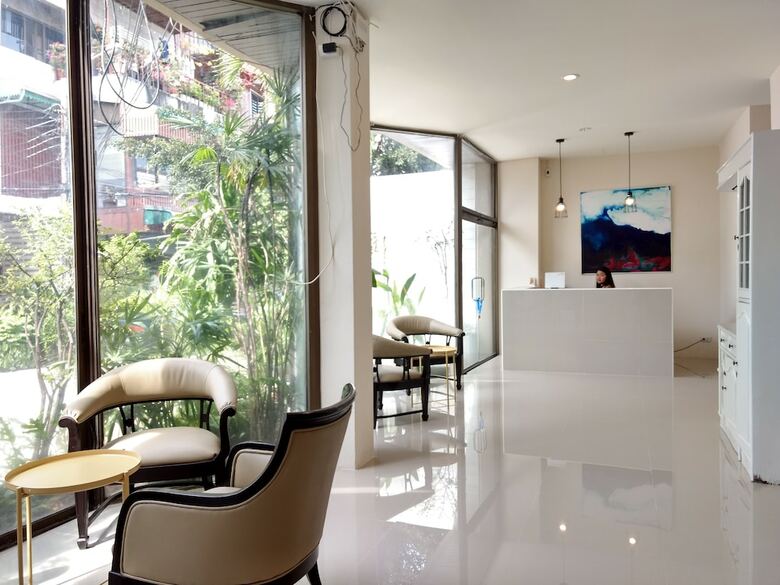 Hostal Rama 9 Kamin Bird Hostel