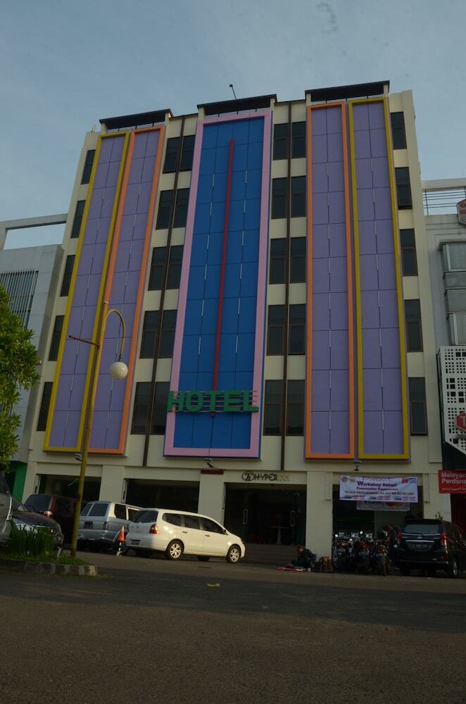 Hotel Hyper Inn