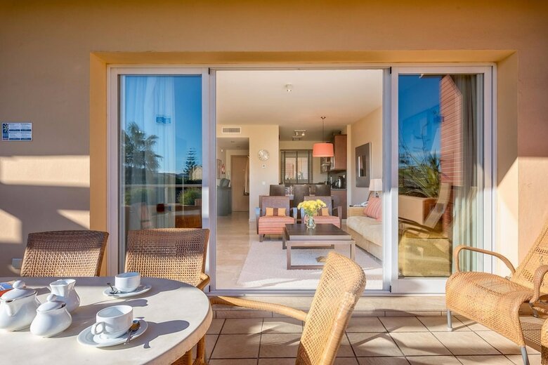 Malibu Apartments