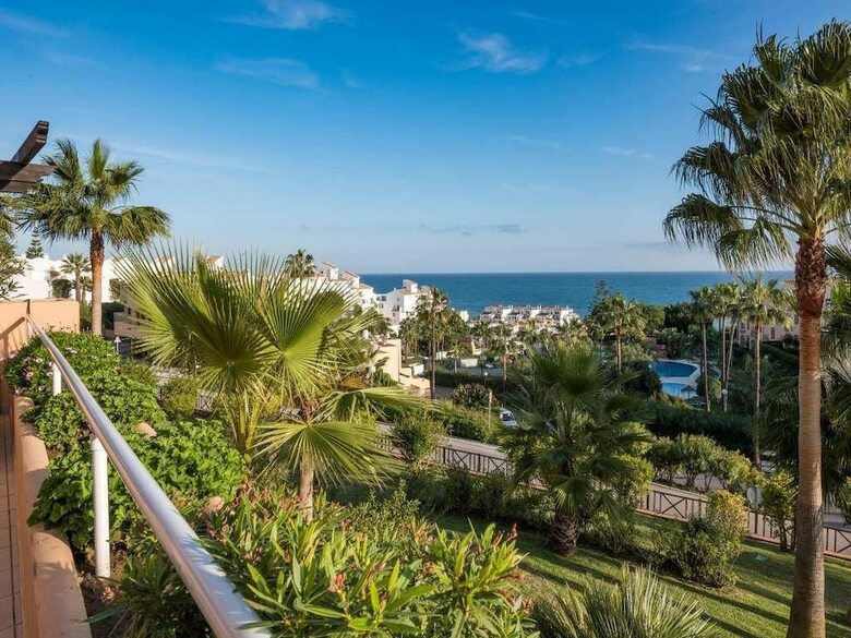 Malibu Apartments