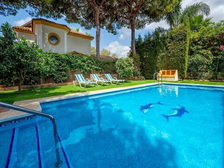 Villa Espa�a