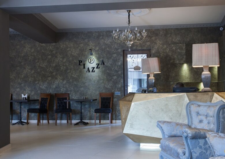 Hotel Piazza