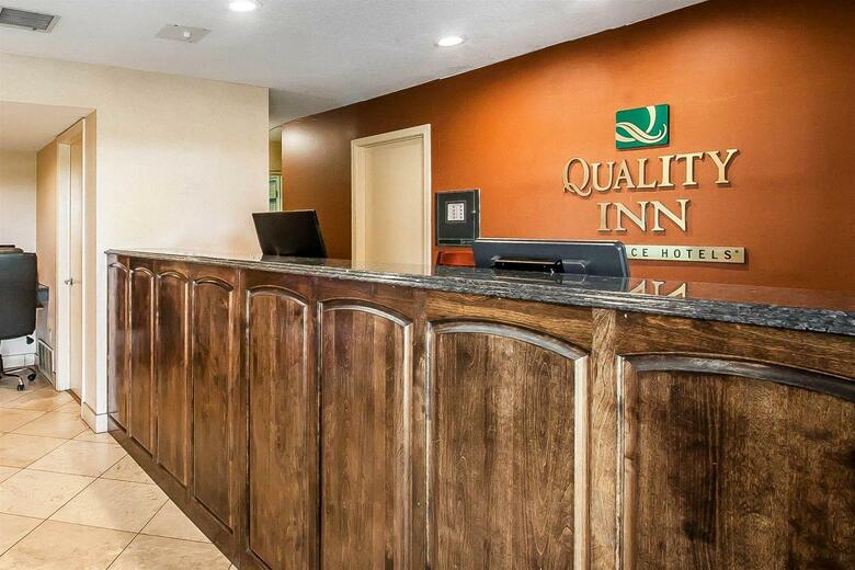 Hotel Quality Inn Charleston I-57