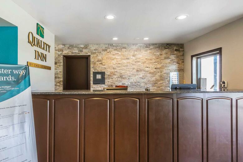 Hotel Quality Inn Charleston I-57