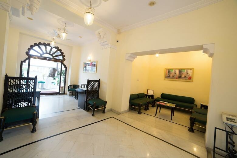 Garden Hotel