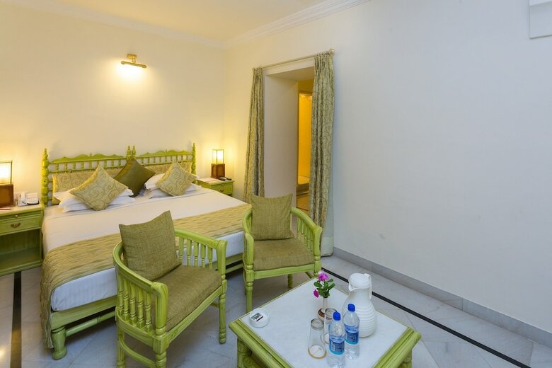 Garden Hotel