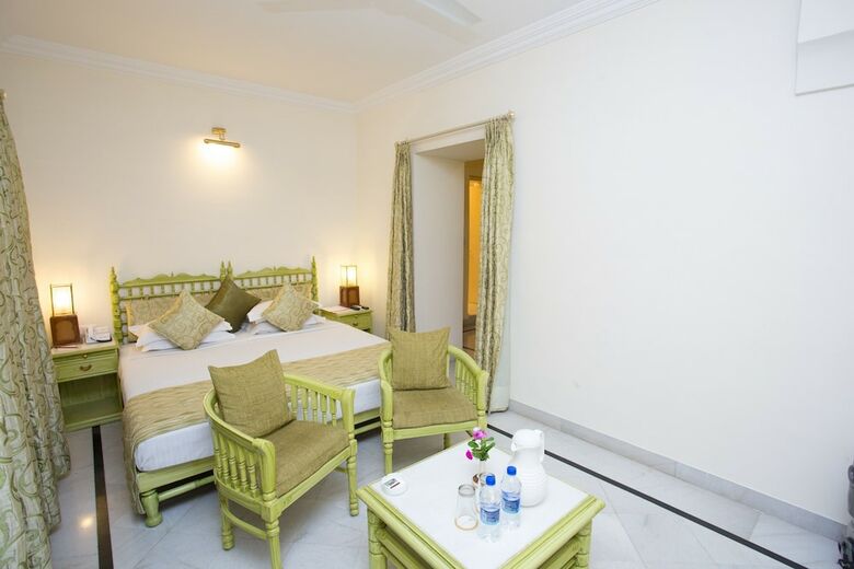 Garden Hotel