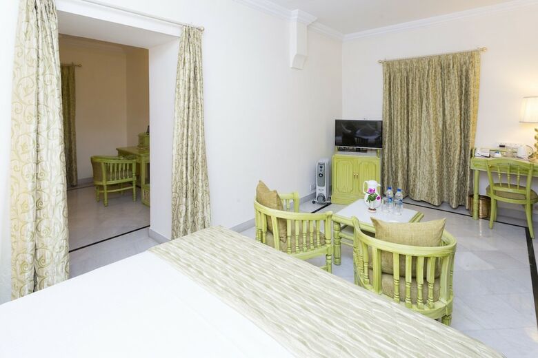 Garden Hotel