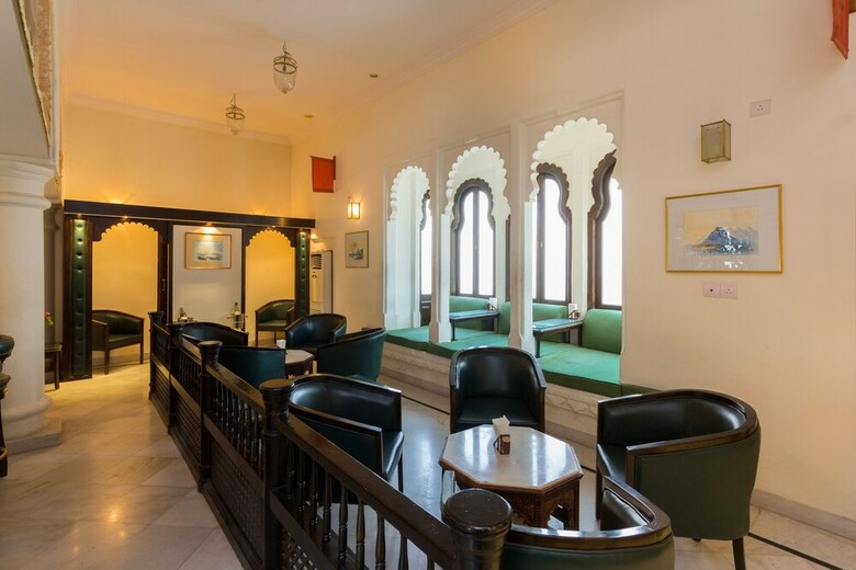 Garden Hotel