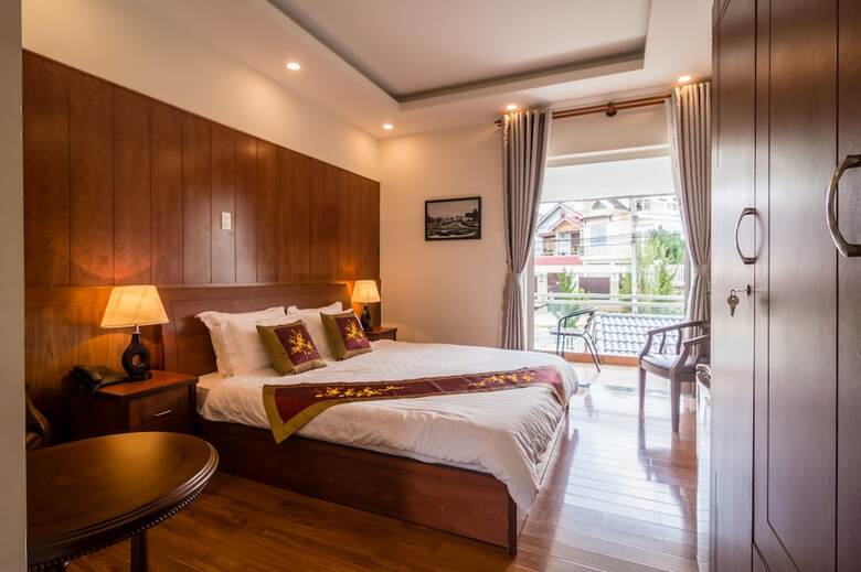 Robins Villa