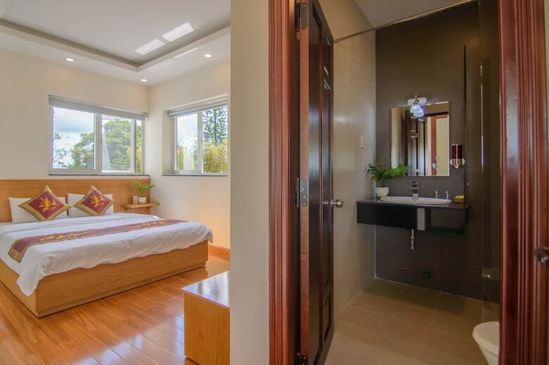 Robins Villa