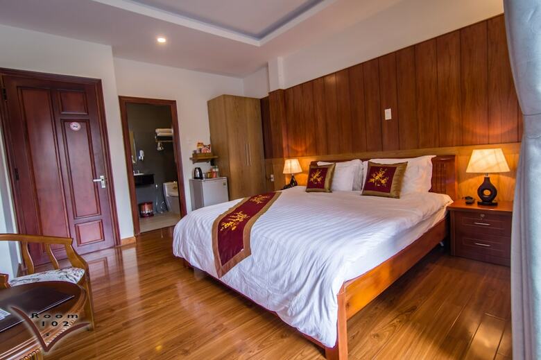 Robins Villa