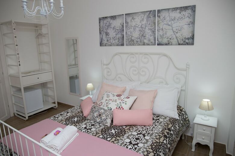 Dafni - Shabby Chic Guesthouse