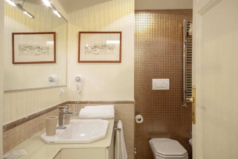 Bea Suites Luxury Rooms