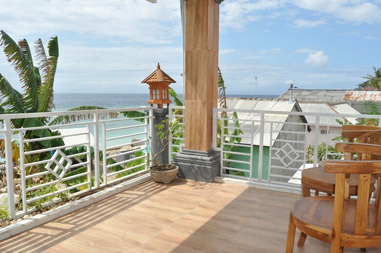 Hotel Cemara's Beach Homestay