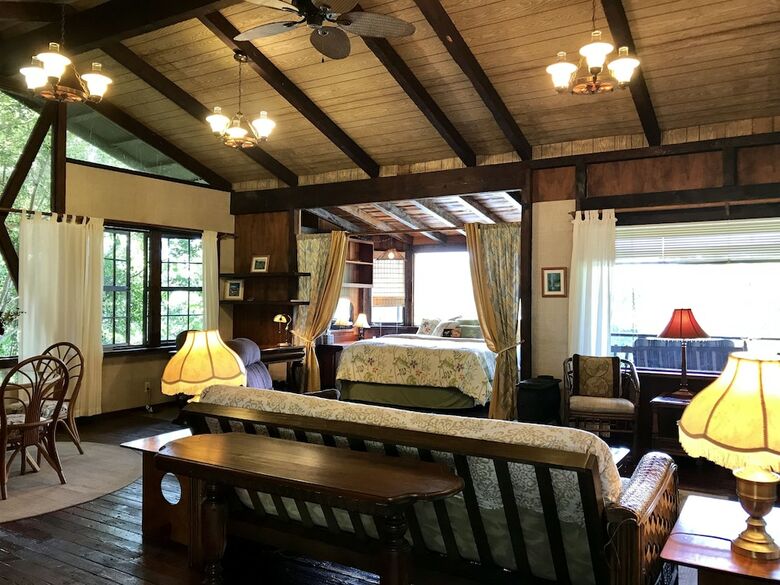 Posada Hale Maluhia Country Inn