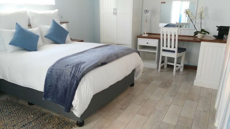 Hotel Bluesky Guest House Arniston