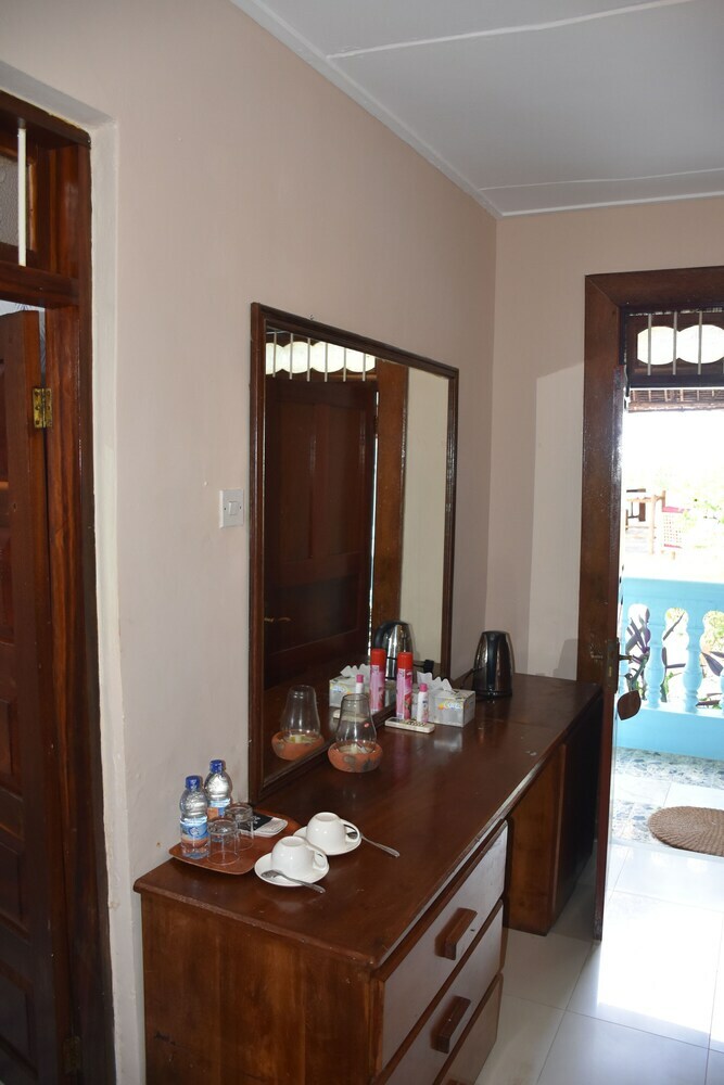 Pwani Silver Sand Beach Hotel