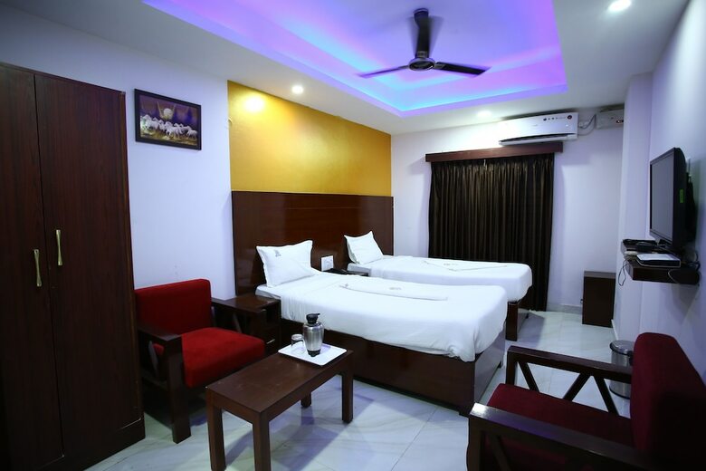 Hotel Rr International
