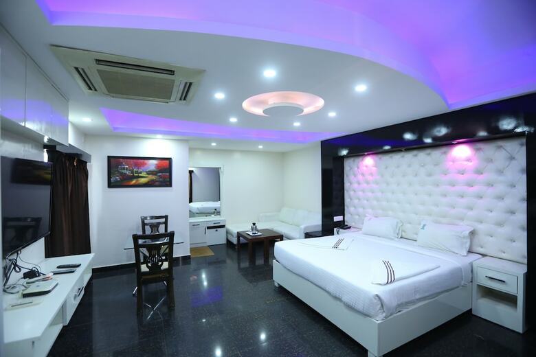 Hotel Rr International