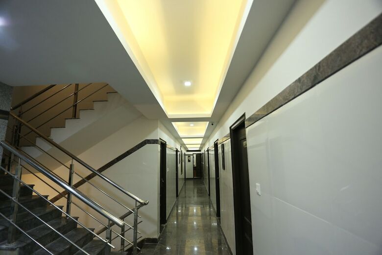 Hotel Rr International
