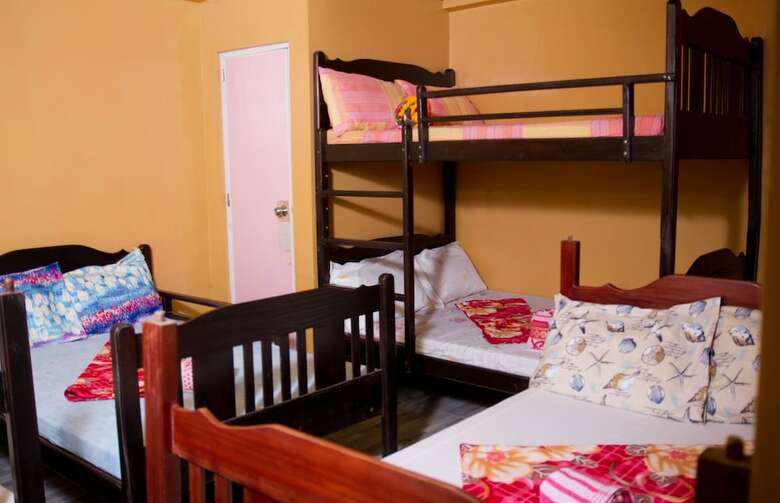Hotel Megi Beach House